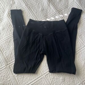 Alphalete black leggings